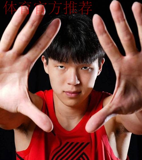 斯潘塞爆发,勇士捡到宝了!NBA真不缺机会,杨瀚森太幸运了 斯潘塞爆发,勇士捡到宝了!NBA真不缺机会,杨瀚森太幸运了